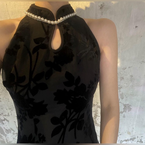 Pearl Collar Sleeveless Improved Cheongsam Mid-Length Slim Flocking Dress - Picture 7 of 9